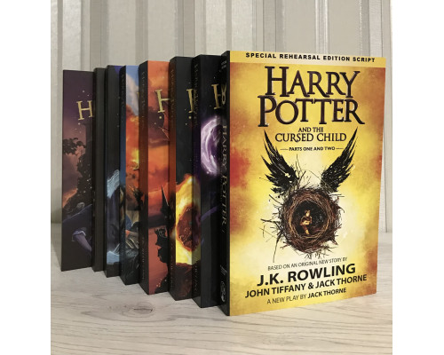Комплект книг : Гарри Поттер 8 книг (на английском языке) Harry Potter. Дж. К. Роулинг
